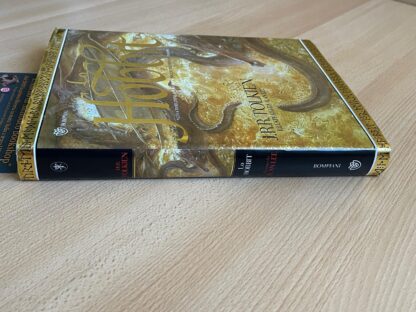 J.R.R. Tolkien Lo Hobbit Deluxe illustrato da Alan Lee seconda edizione 2013 - immagine 4
