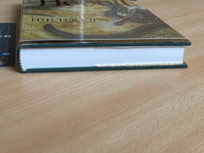 J.R.R. Tolkien Lo Hobbit Deluxe illustrato da Alan Lee bompiani 2021 - immagine 6