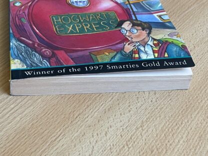 Harry Potter and the philosopher's stone winner of the 1997 smarties gold award - immagine 5